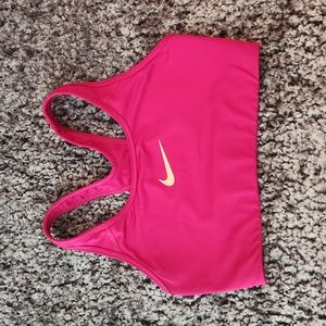 Nike sports bra dry fit
